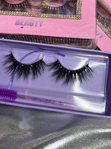 Lash "Hottie"